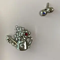 ブローチ