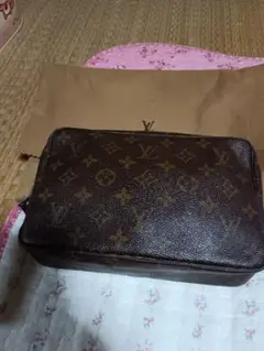 Louis Vuitton トゥルーストワレットセカンドバッグ