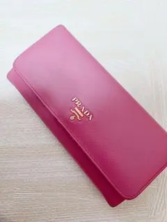 中古PRADAサフィアーノ長財布✩.*˚ピンク