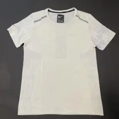 NIKEメンズ　トレーニングウェア半袖シャツLサイズ