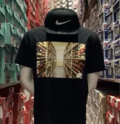 新品 NIKEシューズボックスT ロゴTシャツ