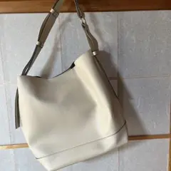 ショルダーバッグ