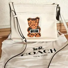 美品　コーチ　ガミーベア　コラボ　巾着　リュック　ナップサック　くま　PVC Amazon.co.jp: ナップサック くまのプーさん 巾着袋 ジムサック