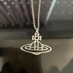 ヴィヴィアンウエストウッド THIN LINES FLAT ORB