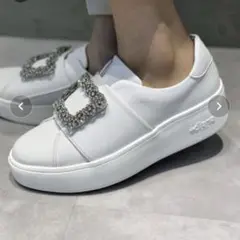 超軽量ビジューバックルスリッポン