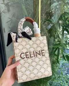 CELINE ロゴ入りキャンバスショルダーバッグ
