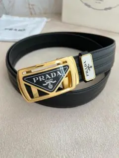 PRADA ブラックベルト ロゴ入り