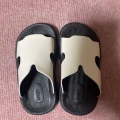 サンダル ホワイト