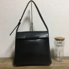 《美品》GIVENCHY(ジバンシィ)レザー ハンドバッグ ブラック 黒