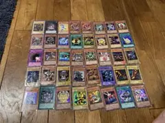 遊戯王　カード　まとめ売り　４０枚