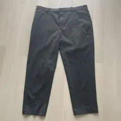 UNIQLO EZYアンクルパンツ　長ズボン　ユニクロ　グレー