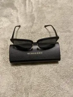 Burberry サングラス