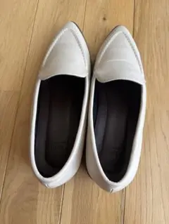 ホワイトレザー スリッポンシューズ