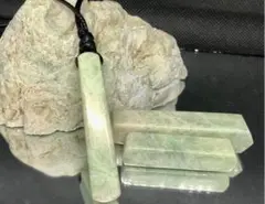 長身玉面美少年 翡翠玉柱