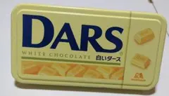 DARS ホワイトチョコレート缶　＆メモ用紙