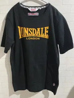 美品 LONSDALE・ロンズデール Tシャツ 黒 Mサイズ LONDON