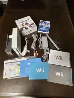 Wii本体 ホワイト + Wii Sports Resort + マリオカート