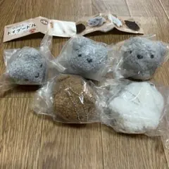 てのひらサイズのトイプードルぬいぐるみ