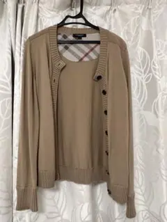 Burberry ワンポイント ニットカーディガン