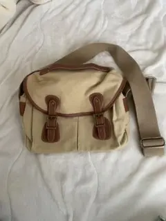 ベージュ キャンバス ショルダーバッグ