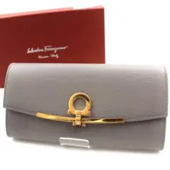 ✨ほぼ未使用✨Ferragamo 長財布 ガンチーニクロージャー グレー