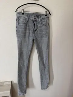 H&M グレー スキニーデニムパンツ