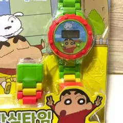 ⭐️韓国限定⭐️クレヨンしんちゃん　腕時計　長さ調整可　日本未発売 レッド