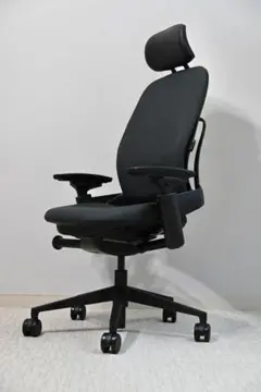 Steelcase - Leap V2 ペッパーブラック ヘッドレスト付