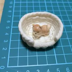 送込★陶器製 小さな犬の置物