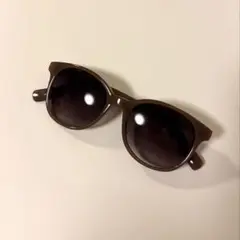 サングラス　ブラウン