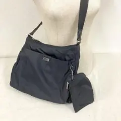 ショルダーバッグ