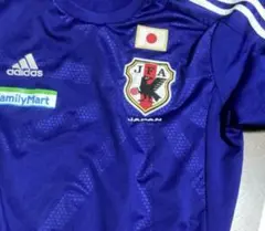 adidas ファミマ　adidas シャツ Lと表示あります、ユーズド