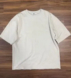 UNIQLO U ベージュ Tシャツ Lサイズ
