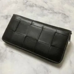 【新品未使用】高級羊革使用　長財布　イントレチャート　黒　ラウンドファスナー