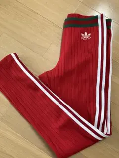 アディダス　グッチ　コラボパンツ