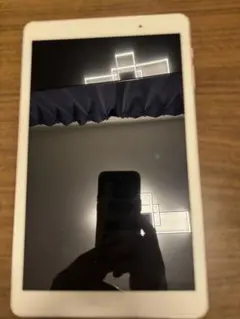au Qua tab 02 タブレット ホワイト　Android