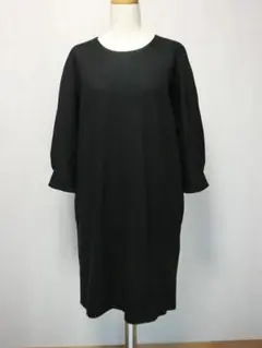 BALLSEY トゥモローランド 黒いウールの6分袖ワンピース