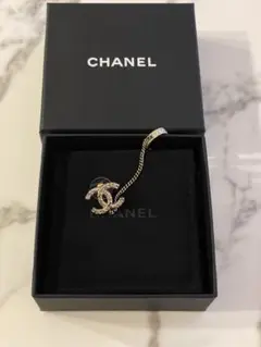 CHANELイヤーカフ付きピアス片耳用¥52800