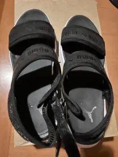 PUMA ブラック スポーツサンダル