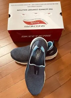 SKECHERS Arch Fit ネイビー/ブルー スリッポン