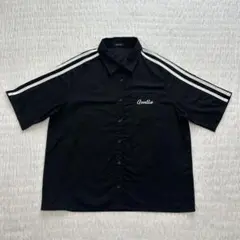 【美品】袖ライン入りシャツ　バックプリント　ブラック　Ｌサイズ