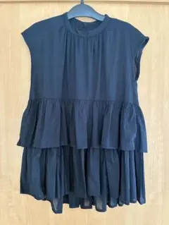 黒　ティアードノースリーブシャツ