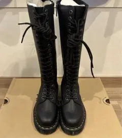 Item thumbnail for item 911861c2-fd60-42c4-a55b-9e65a386fb33