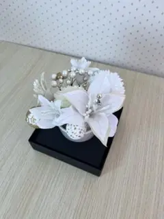 ホワイトフラワー　髪飾り（ケース付き）