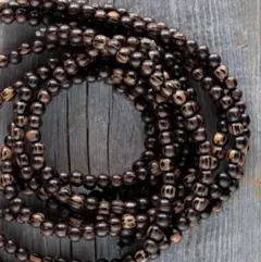 ＊wood beads