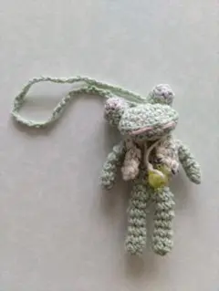 ハンドメイド　あみぐるみ　カエル4