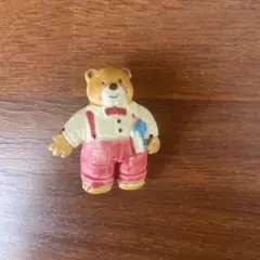 クマのデザイン ピンバッジ