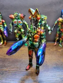 バルタン星人　ウルトラ怪獣シリーズ　ソフビ　キャンディー塗装　リペイント