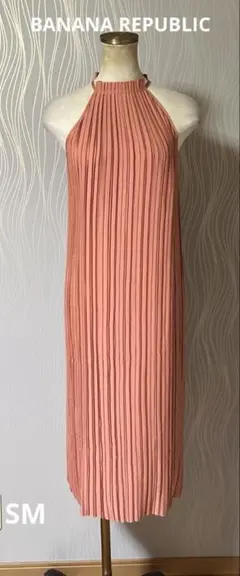 お値下げ‼️新品★BANANA REPUBLIC プリーツ　ノースリーブワンピース