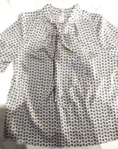 三越購入　ユナイテッド　ブラウス　身幅広い　洗濯できます　美品